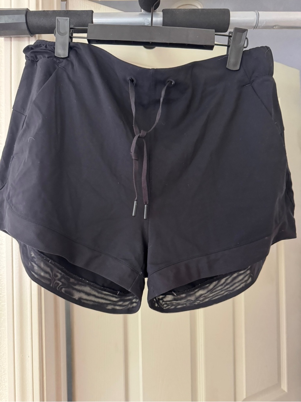 Lululemon black shorts